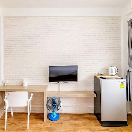 Ze Residence Bang Aor Station バンコク都 エクステリア 写真