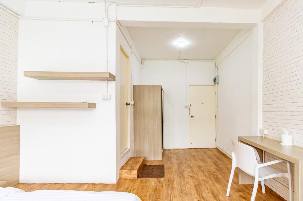 Ze Residence Bang Aor Station バンコク都 エクステリア 写真