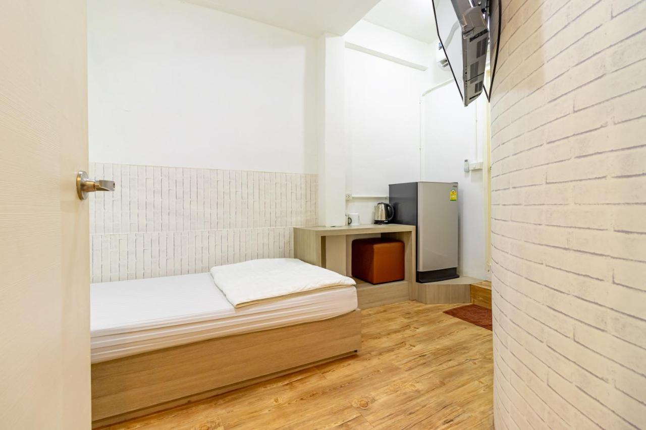 Ze Residence Bang Aor Station バンコク都 エクステリア 写真