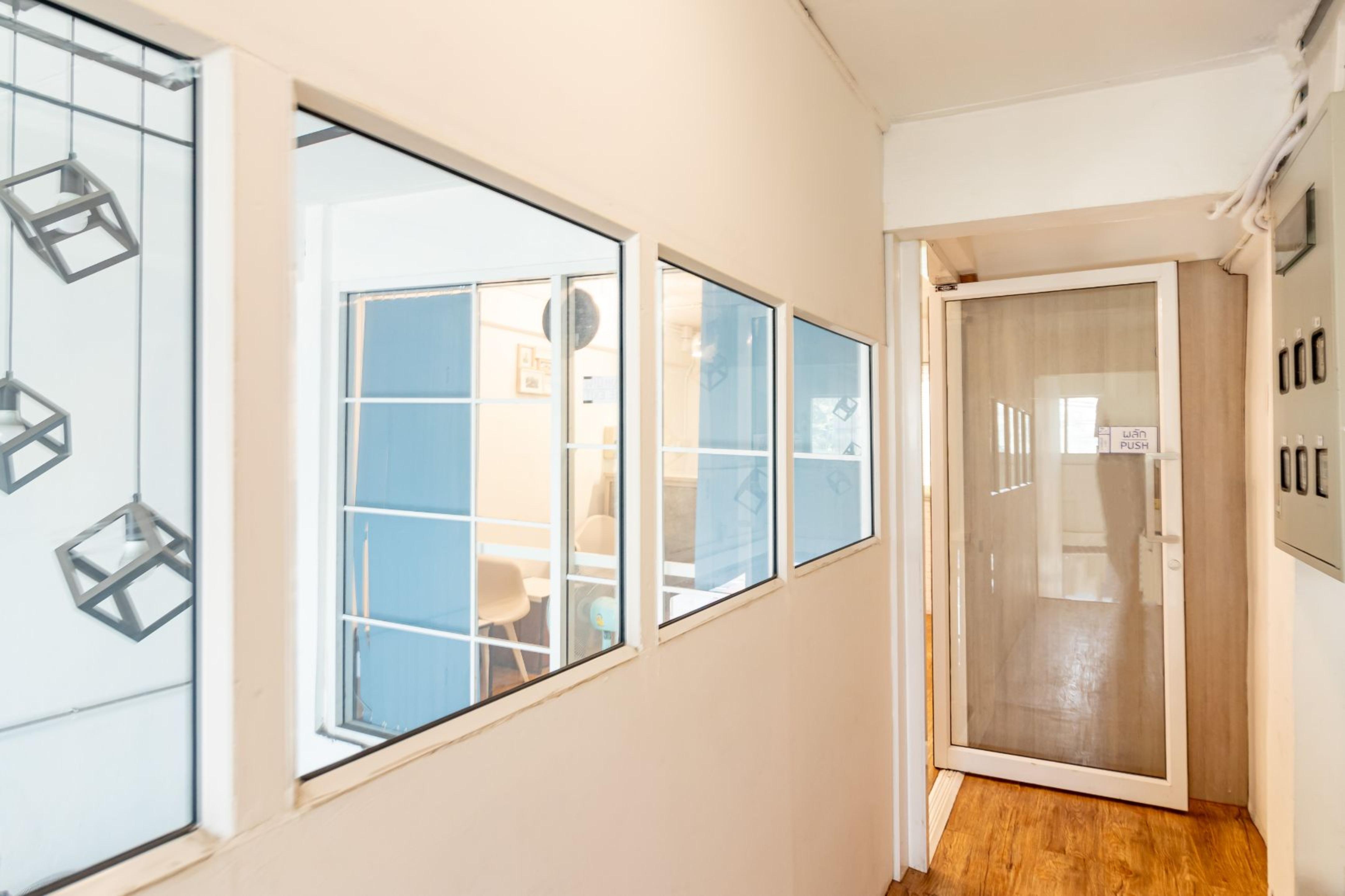 Ze Residence Bang Aor Station バンコク都 エクステリア 写真