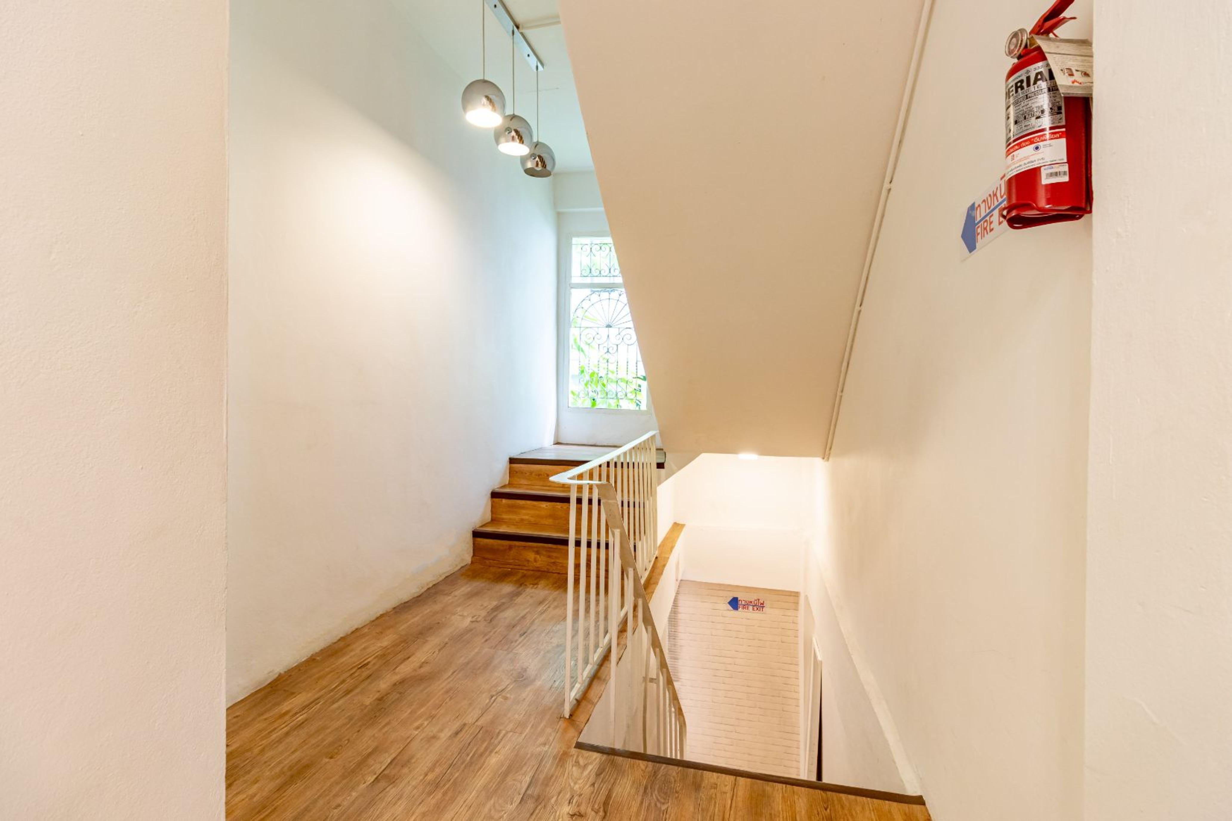 Ze Residence Bang Aor Station バンコク都 エクステリア 写真