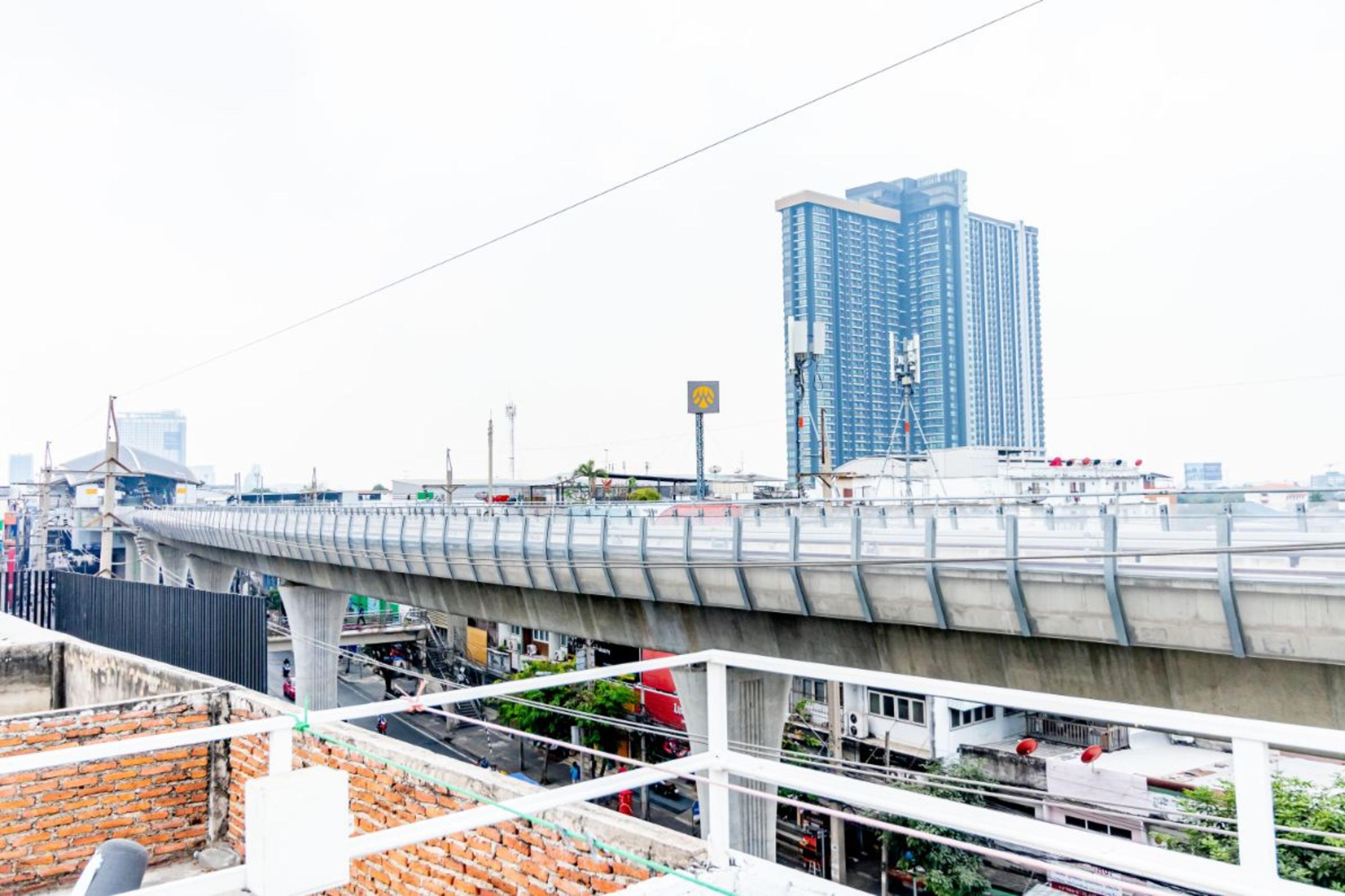 Ze Residence Bang Aor Station バンコク都 エクステリア 写真